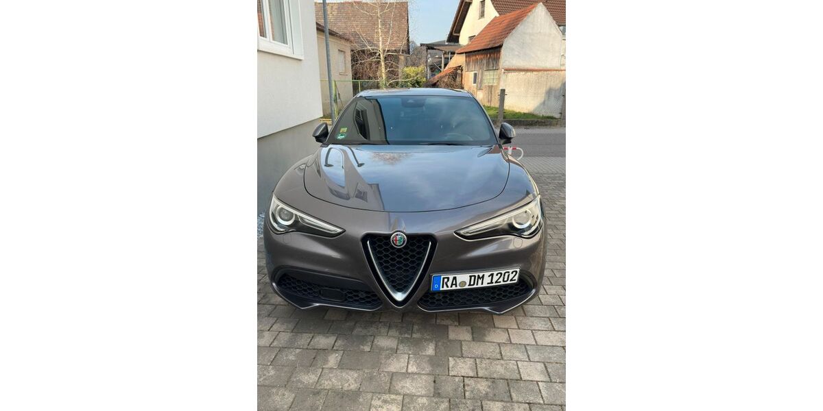 Alfa Romeo Stelvio 105.000 km 23.000 &euro; Kuppenheim 76456