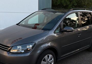 VW Touran 198.872 km 8.400 &euro; Karlsruhe 76133