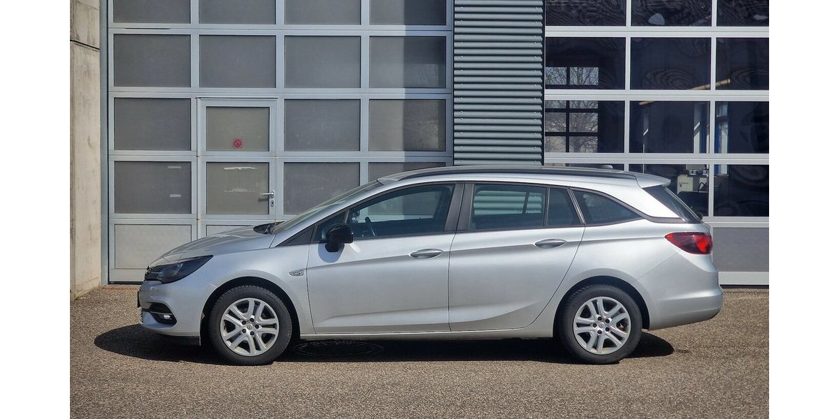 Opel Astra 1.2 Turbo Edition Klimaautomatic NAVI 49.000 km 16.499 &euro; Landau 76829
