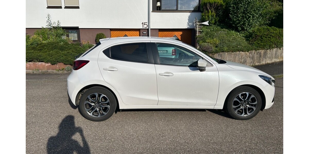 Mazda 2 69.880 km 11.490 &euro; Remchingen 75196