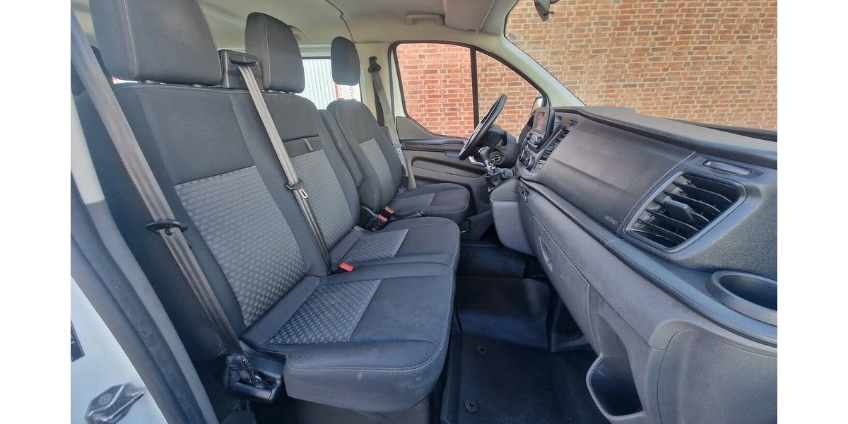 Ford Transit Custom TDCI 320 L2 Trend 9 Sitze Klima 66.000 km 30.998 &euro; Landau 76829