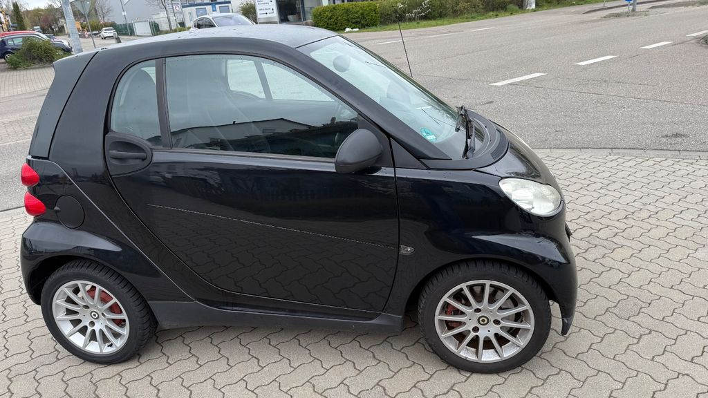 Smart ForTwo 104.000 km 3.300 &euro; Karlsruhe 76149