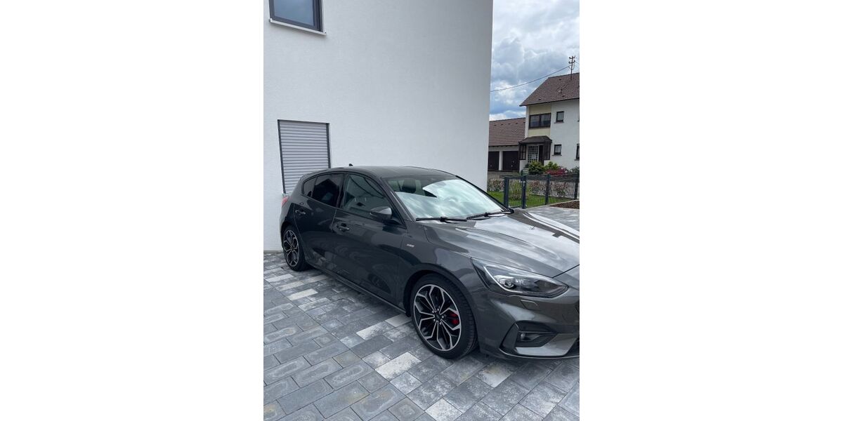 Ford Focus 120.000 km 14.000 &euro; Muggensturm 76461