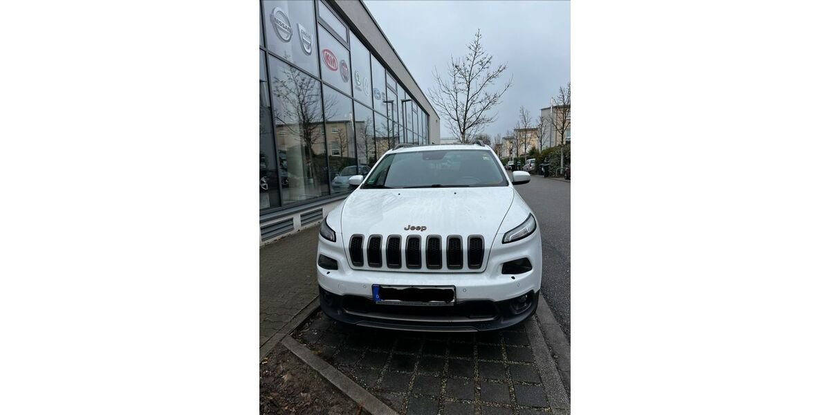 Jeep Cherokee 145.000 km 14.600 &euro; Karlsruhe 76227