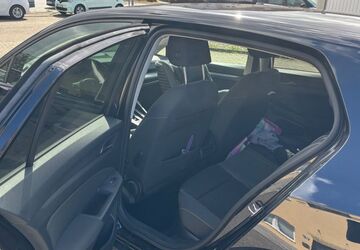 VW Golf 105.000 km 19.900 &euro; Oberhausen 68794