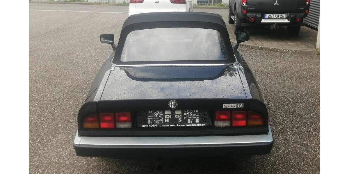 Alfa Romeo Spider 1.6 H Kennzeichen 114.000 km 14.899 &euro; Landau 76829