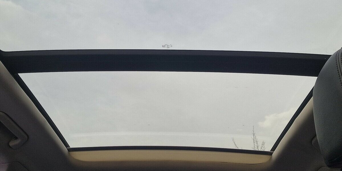 VW Touareg V6 TDI R-Line NAVI Luftfederung AHK 190.000 km 19.998 &euro; Landau 76829