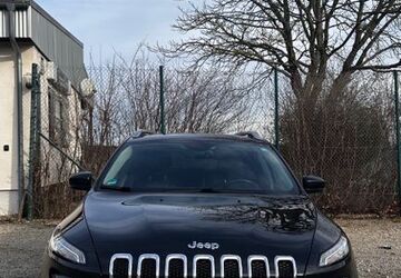 Jeep Cherokee 211.000 km 8.900 &euro; Karlsbad 76307