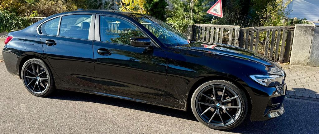 BMW 318 135.200 km 19.500 &euro; Karlsruhe 76149