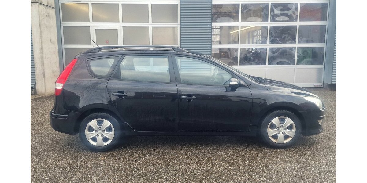Hyundai i30 Classic Klima 208.000 km 3.998 &euro; Landau 76829
