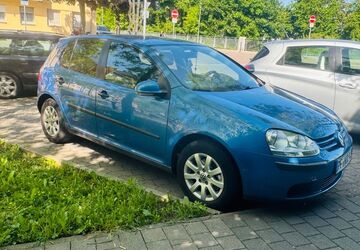 VW Golf 149.000 km 2.900 &euro; Pforzheim 75172