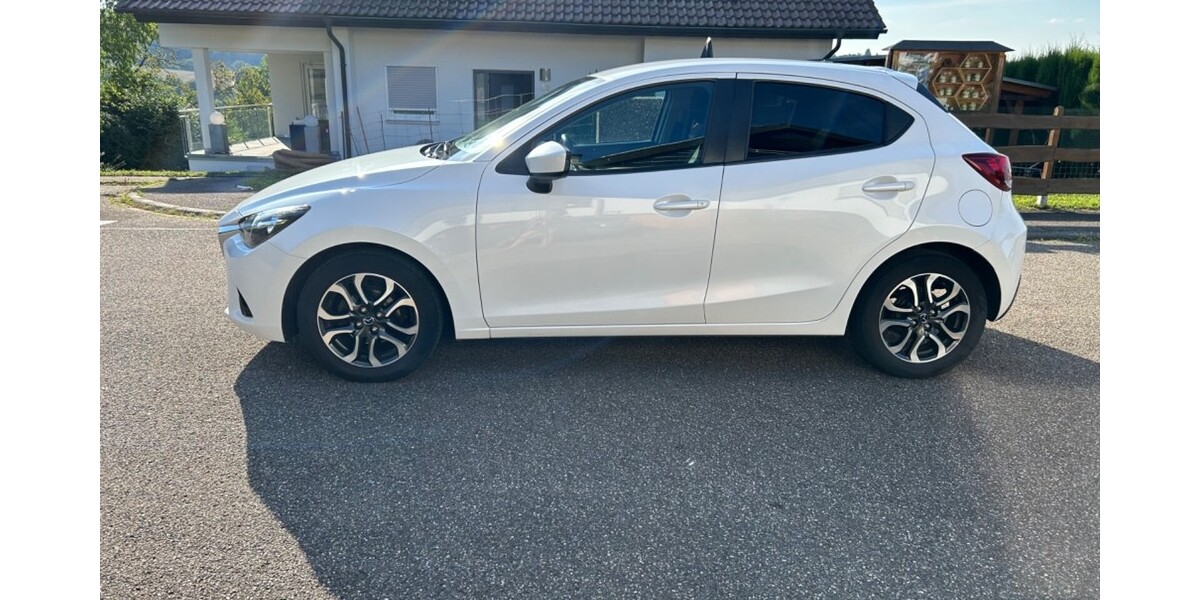 Mazda 2 69.880 km 11.490 &euro; Remchingen 75196