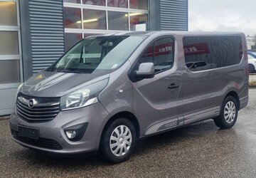 Opel Vivaro Combi+ L1H1 Sportpaket NAVI Klima AHK 75.000 km 23.899 &euro; Landau 76829