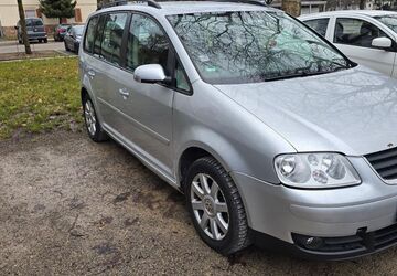 VW Touran 352.000 km 1.600 &euro; Rastatt 76437