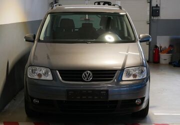 VW Touran 226.655 km 1.990 &euro; Hagenbach 76767
