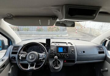 VW T5 Transporter 330.500 km 8.499 &euro; Kapsweyer 76889