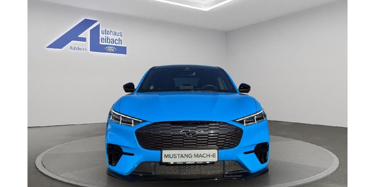 Ford Mustang Mach-E 15.300 km 48.500 &euro; Rülzheim 76761