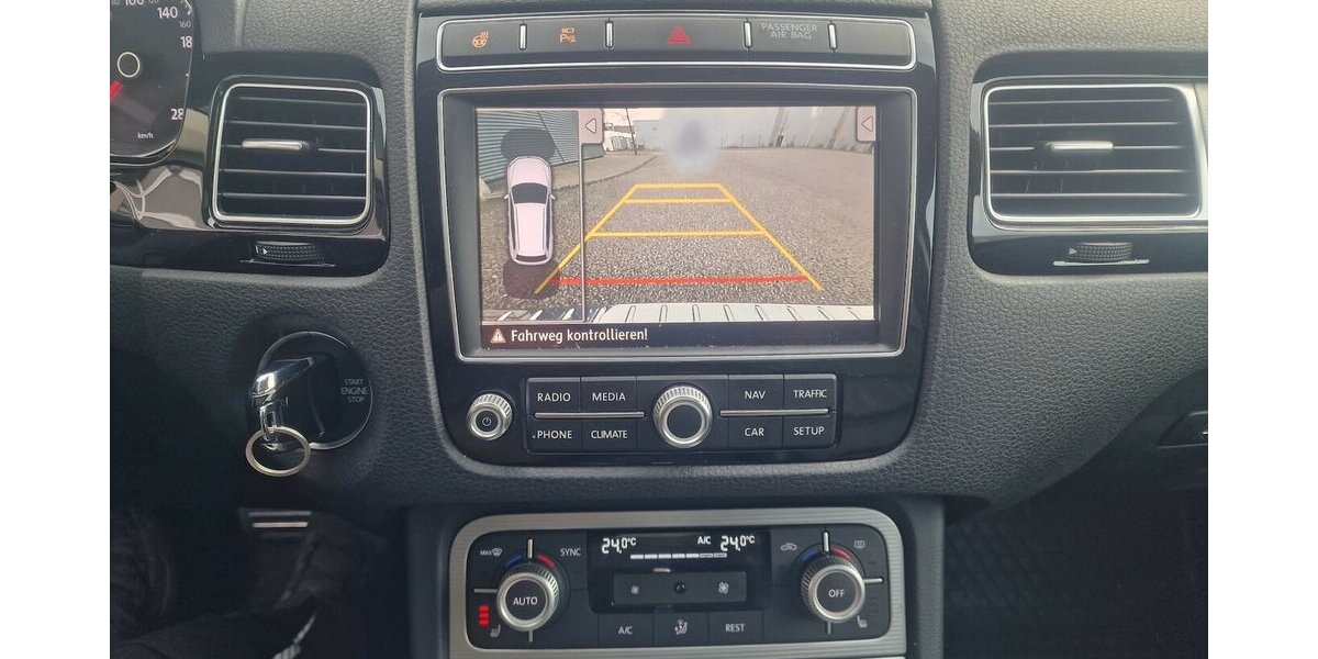 VW Touareg V6 TDI R-Line NAVI Luftfederung AHK 190.000 km 19.998 &euro; Landau 76829