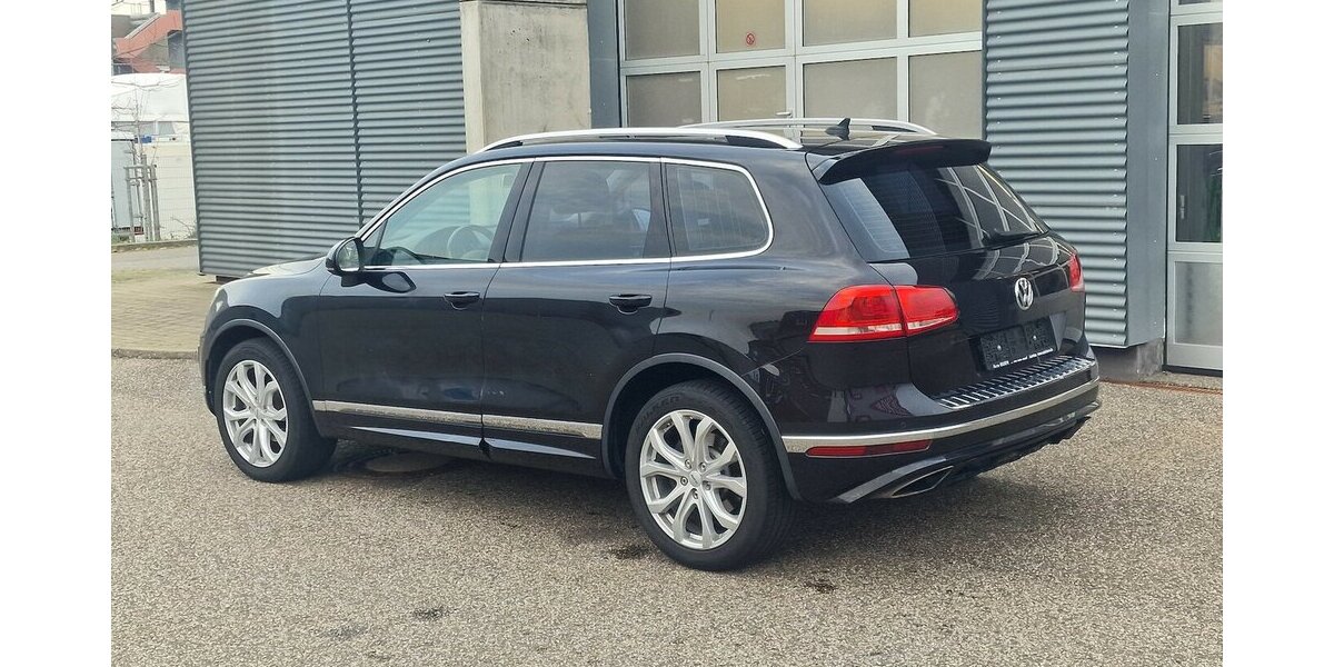 VW Touareg V6 TDI R-Line NAVI Luftfederung AHK 190.000 km 19.998 &euro; Landau 76829