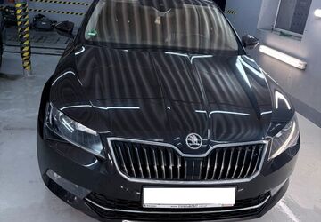 Skoda Superb 192.000 km 14.161 &euro; Karlsdorf 76689
