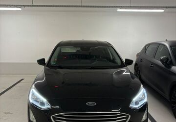 Ford Focus 145.000 km 7.499 &euro; Karlsruhe 76137
