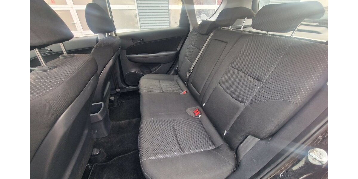 Hyundai i30 Classic Klima 208.000 km 3.998 &euro; Landau 76829