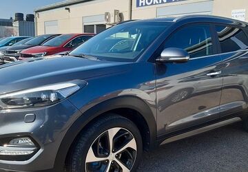 Hyundai TUCSON 118.125 km 14.890 &euro; Landau 76829