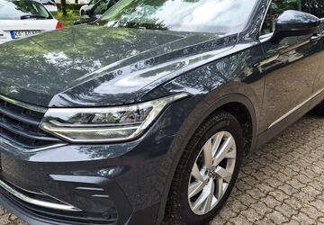 VW Tiguan 207.000 km 18.679 &euro; Karlsruhe 76189