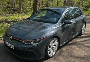 VW Golf 61.000 km 24.200 &euro; Straubenhardt 75334