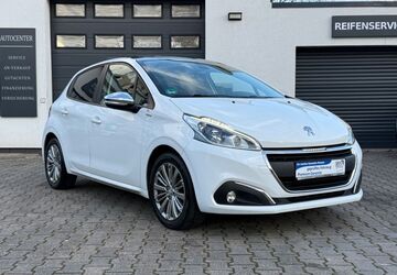 Peugeot 208 126.000 km 6.500 &euro; Landau 76879