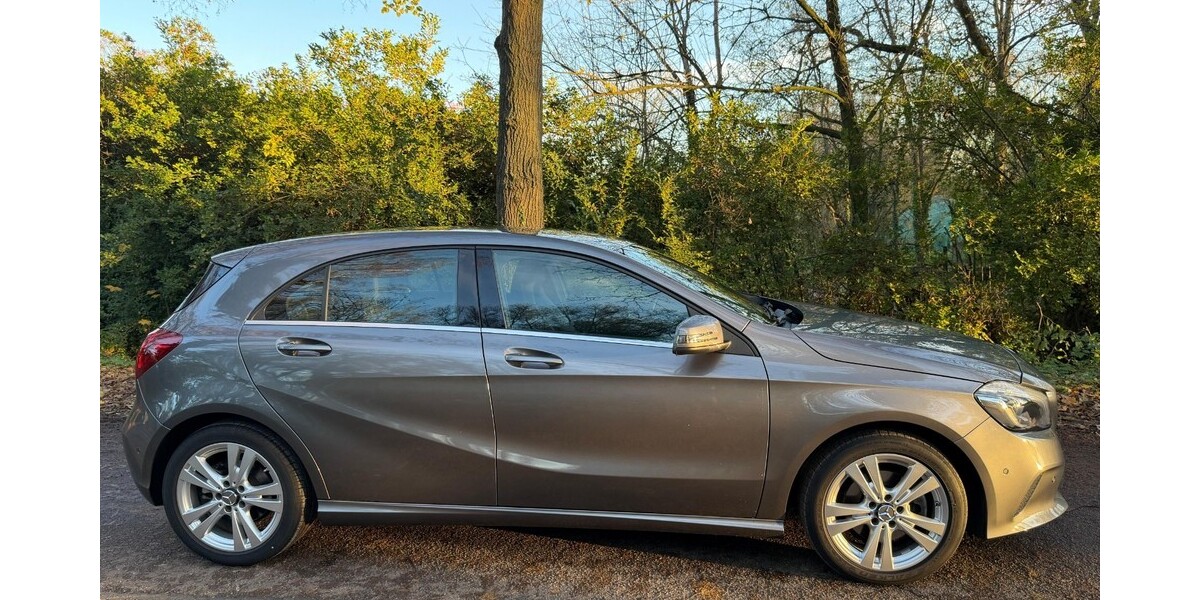 Mercedes-Benz A 180 81.500 km 14.200 &euro; Karlsruhe 76133