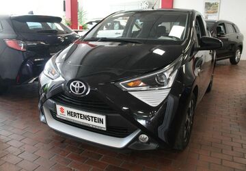Toyota Aygo (X) 31.002 km 12.750 &euro; Karlsruhe 76185