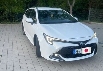 Toyota Corolla 32.000 km 26.900 &euro; Pforzheim 75181