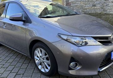 Toyota Auris 216.121 km 6.200 &euro; Graben Neudorf 76676