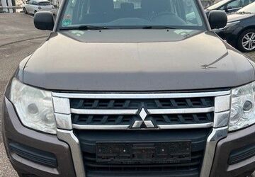Mitsubishi Pajero 367.981 km 6.950 &euro; Pforzheim 75179
