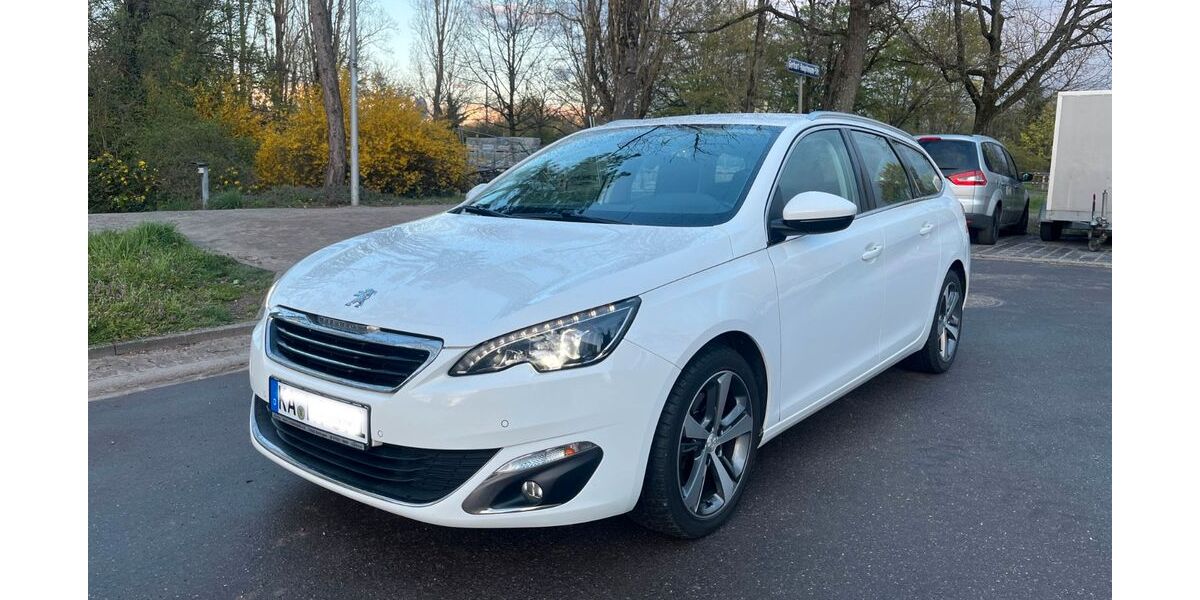 Peugeot 308 145.000 km 9.300 &euro; Karlsruhe 76133