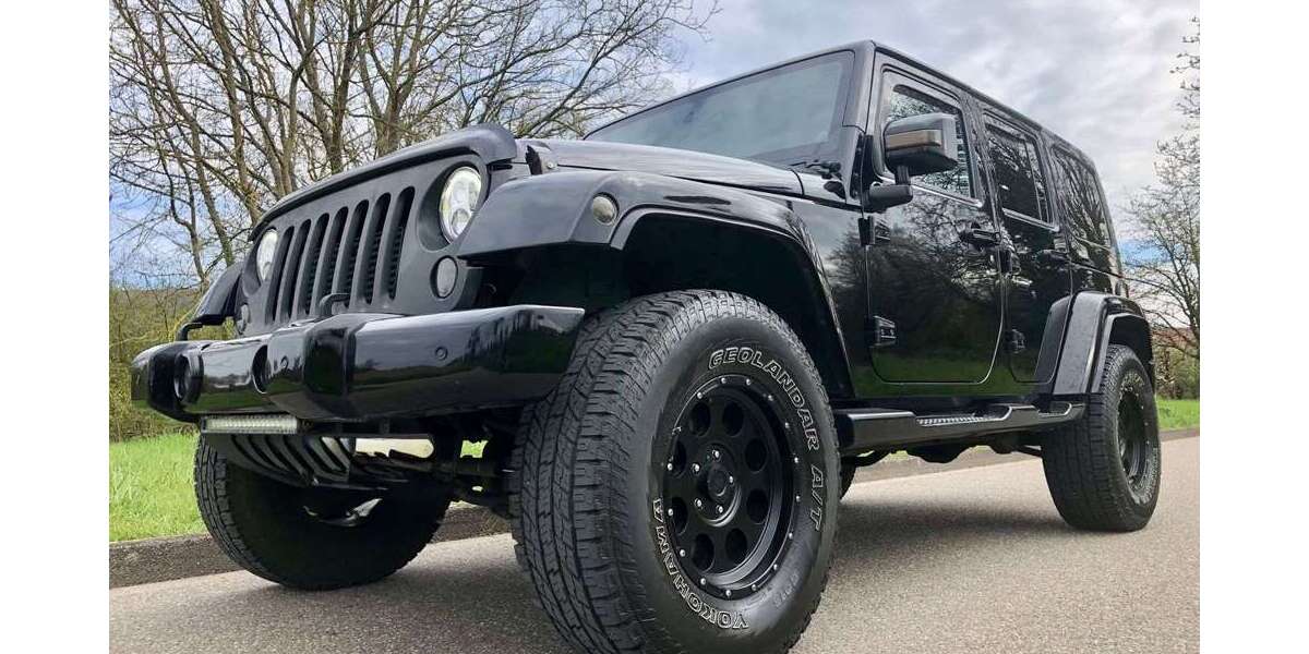 Jeep Wrangler 149.000 km 28.900 &euro; Forst 76694