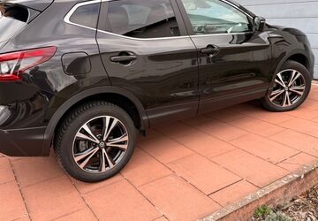 Nissan Qashqai 65.000 km 14.990 &euro; Karlsdorf-Neuthard 76689