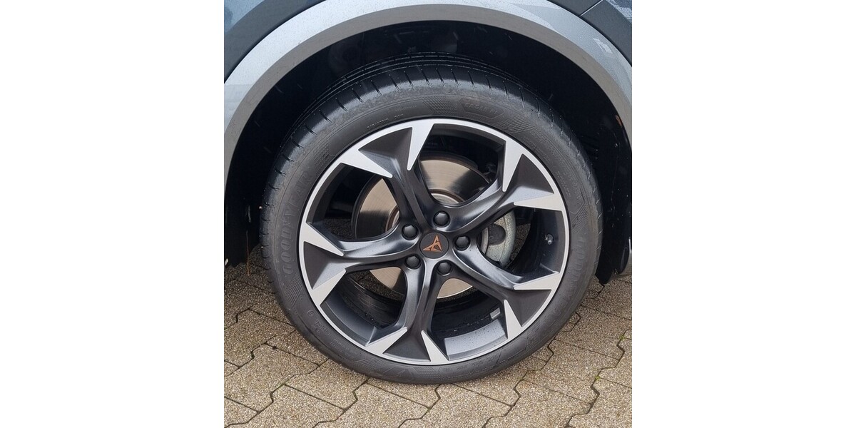 Cupra Formentor 96.814 km 24.490 &euro; Karlsruhe 76133