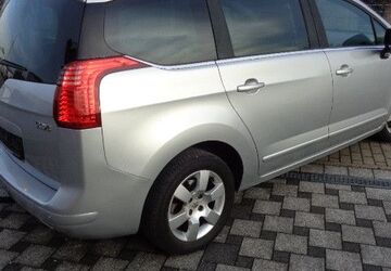 Peugeot 5008 96.524 km 5.000 &euro; Bietigheim 76467