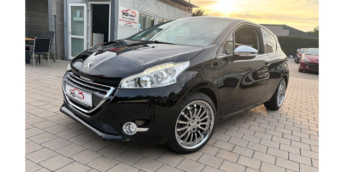 Peugeot 208 61.000 km 8.499 &euro; Bruchsal-Untergrombach 76646
