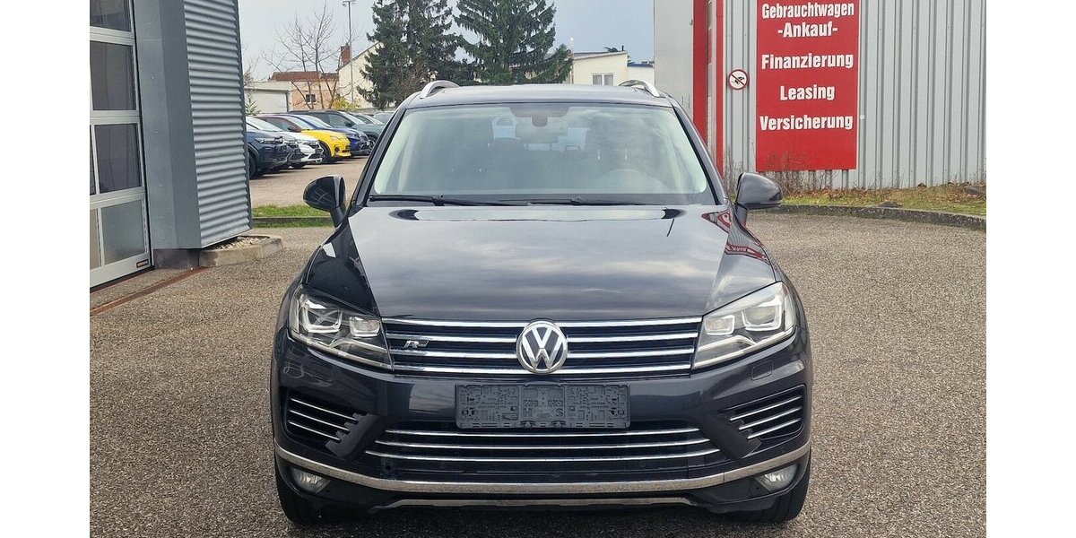 VW Touareg V6 TDI R-Line NAVI Luftfederung AHK 190.000 km 19.998 &euro; Landau 76829