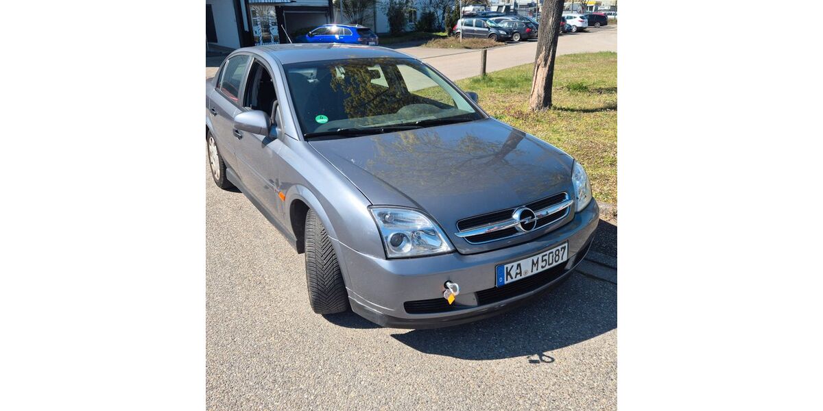Opel Vectra 151.000 km 700 &euro; KARLSRUHE 76135