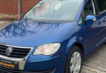 VW Touran 142.300 km 5.850 &euro; Rheinstetten 76287