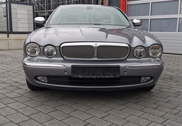 Jaguar XJ8 128.775 km 15.900 &euro; Pforzheim 75172