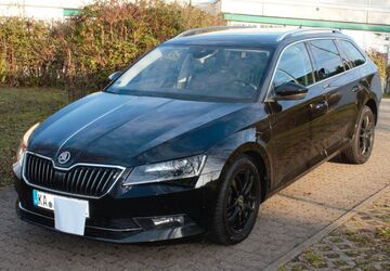 Skoda Superb 163.600 km 20.300 &euro; Ubstadt-Weiher 76698