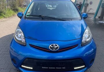 Toyota Aygo (X) 53.710 km 4.999 &euro; Germersheim 76726