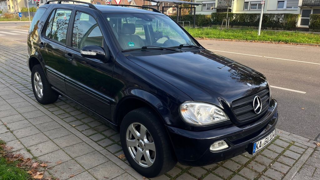 Mercedes-Benz ML 270 235.000 km 3.600 &euro; Karlsruhe 76149