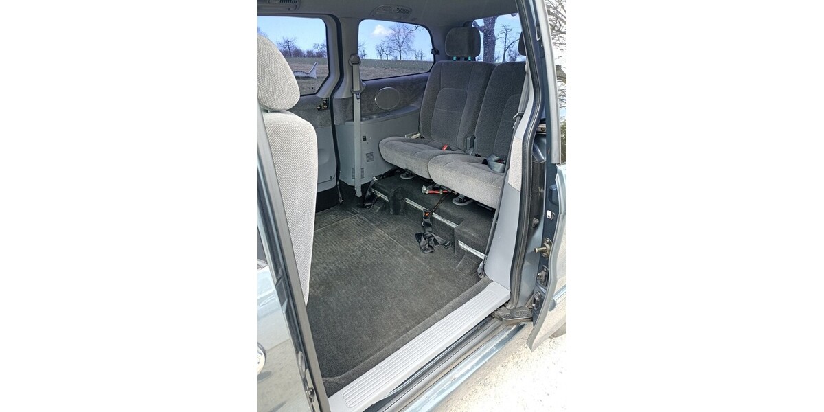 Kia Carnival 107.000 km 11.999 &euro; Birkenfeld 75217