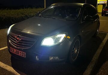 Opel Insignia 183.000 km 4.200 &euro; Steinfeld 76889